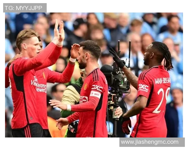 中超激战曼联逆转利物浦点球大战引爆全场激情时刻回顾 中超激战曼联逆转利物浦点球大战引爆全场激情时刻回顾