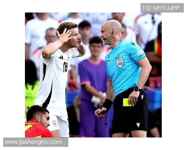 切尔西友谊赛大胜马竞争议判罚引发全场热议