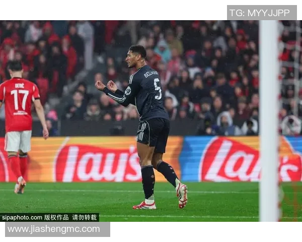 中超激战本菲卡大胜AC米兰红牌事件引发全场热议