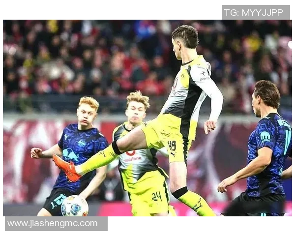 国王杯激战莱比锡与多特蒙德握手言和神扑瞬间成焦点引发热议 国王杯激战莱比锡与多特蒙德握手言和神扑瞬间成焦点引发热议