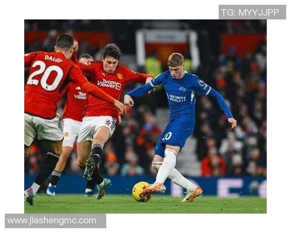 西甲激战:那不勒斯险胜曼联红牌事件引发全场热议与战术分析 西甲激战:那不勒斯险胜曼联红牌事件引发全场热议与战术分析